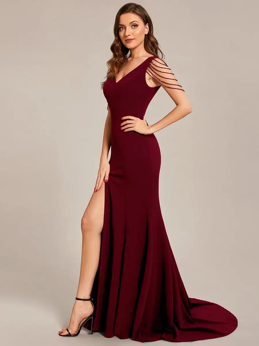 Elegant Evening Dresses Maxi Long Deep V Neck Sleeveless Beaded Beadwork 2024 Ever Pretty of Burgundy Shiny Bridesmaid Dress