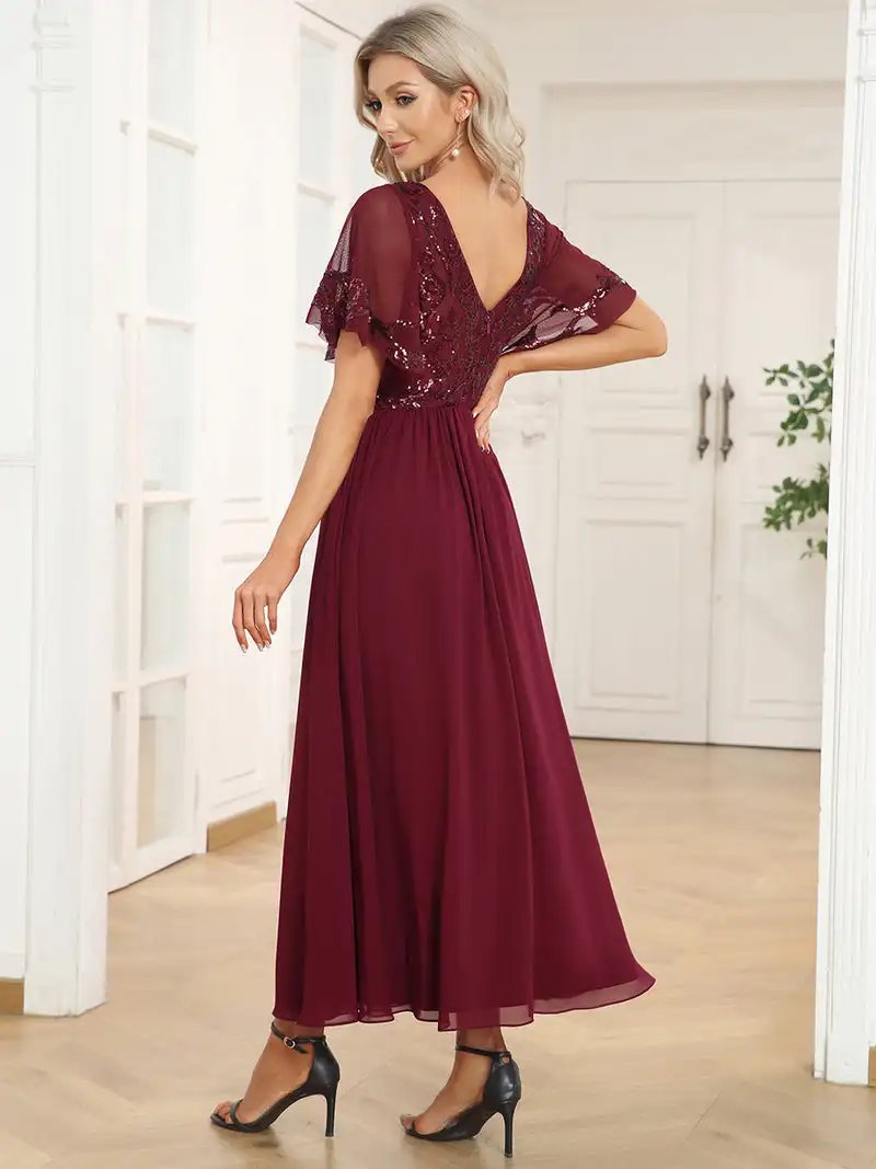 Elegant Evening Dresses Short Ruffles Sleeves V Neck Knee-Length 2024 ever pretty of Chiffon Burgundy Mother of the Bride Dress