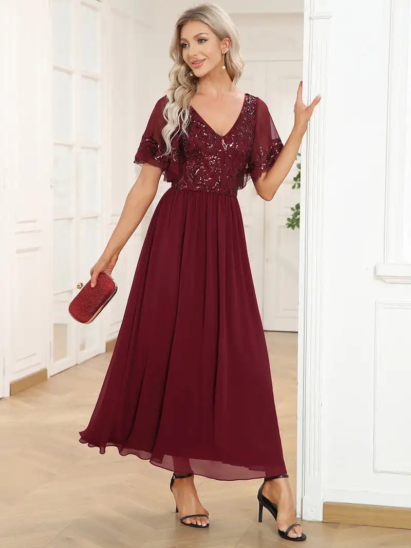 Elegant Evening Dresses Short Ruffles Sleeves V Neck Knee-Length 2024 ever pretty of Chiffon Burgundy Mother of the Bride Dress